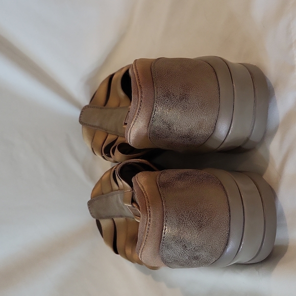 BZEES Frenzy Fisherman Open Toe Wedge T-strap Slip On Sandals Womens 10M - Picture 11 of 12